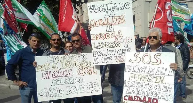 Ammortizzatori non pagati, protesta a Palermo