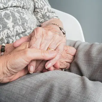 Anziani Marche, Cgil e Spi: “Rischio collasso sociale”