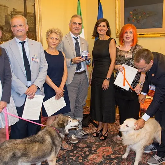 Lav e sindacati dei pensionati premiati per la campagna sulle adozioni degli animali