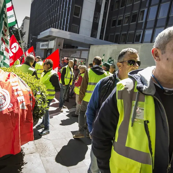 I sindacati chiedono la rapida convocazione al Mise