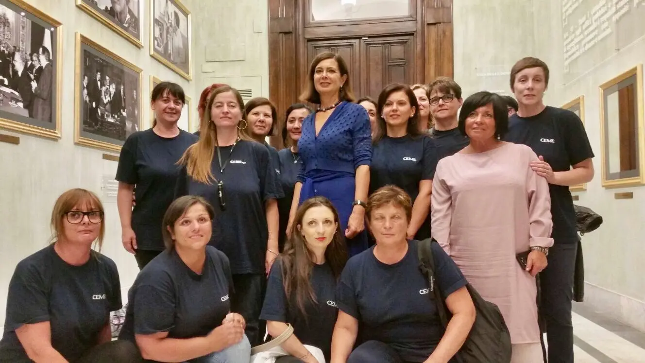 Le lavoratrici Ceme con la presidente Boldrini